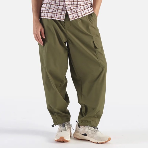 NWT Universal Works Loose Cargo Pant Olive Size 36